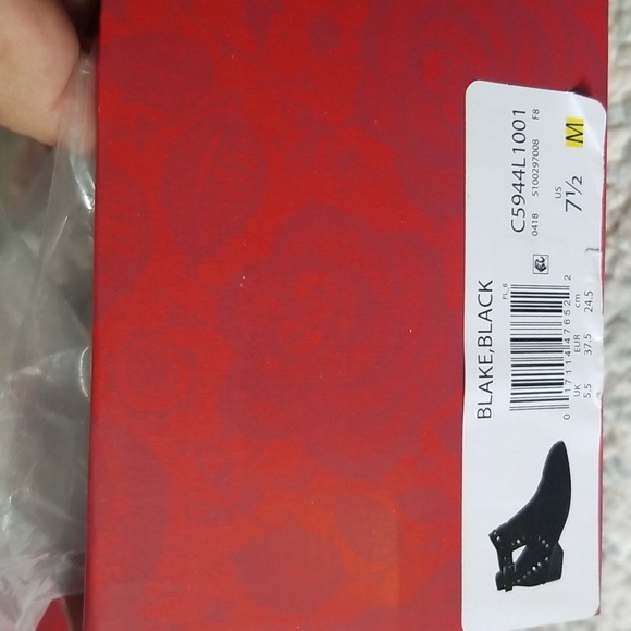 Studded suede Carlos Santana black boots - Picture 6 of 6